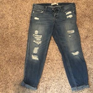 NWOT Abercrombie distressed boyfriend Jean